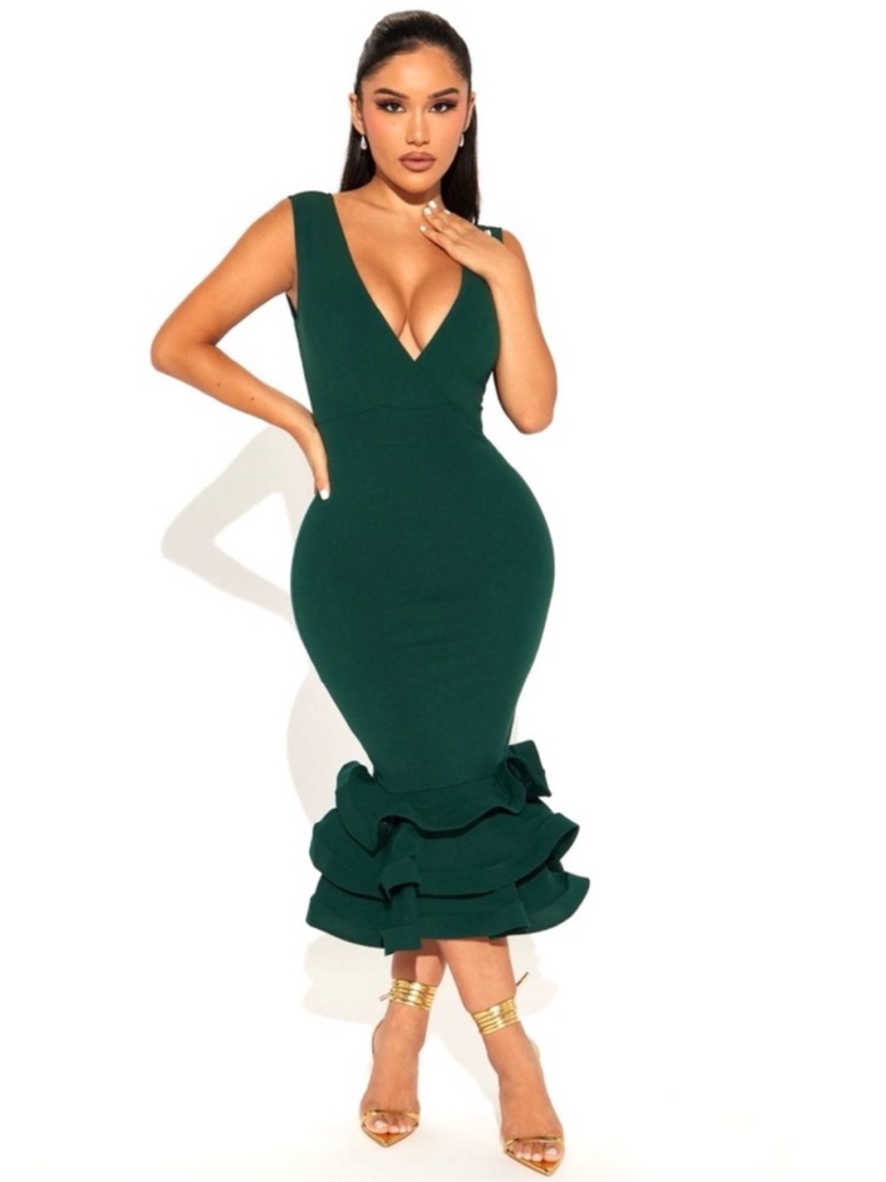 FASHION NOVA “Dates with Babe” ruffled hem sleeveless midi dress💚💚